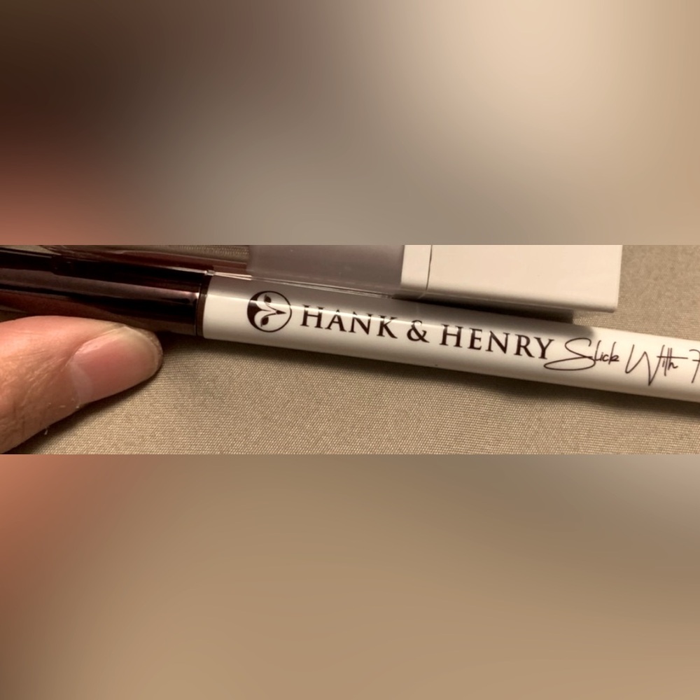Hank & Henry Liquid Eyeliner